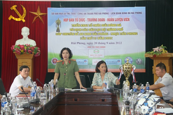 Chuẩn bị tổ chức Giải bóng đá Vô địch các câu lạc bộ thành phố Cúp Chuyên đề An ninh Hải Phòng- Nhựa Tiền Phong lần thứ 21